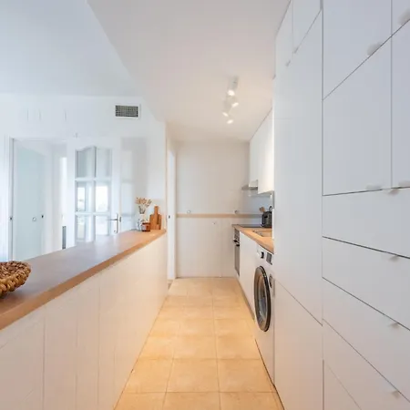 Apartment And Sea View In Riviera Del Sol