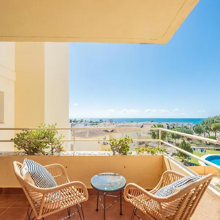 Apartment And Sea View In Riviera Del Sol